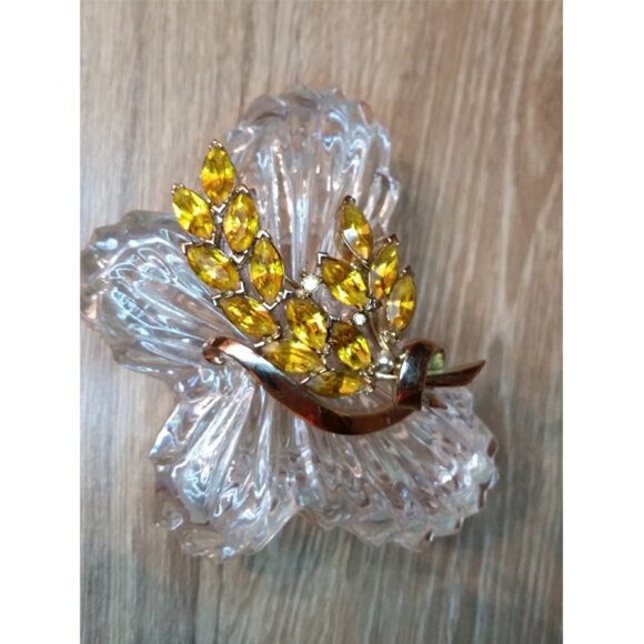 Vintage coro craft gold tone & rhinestones brooch dressy costume statement. - Picture 1 of 4